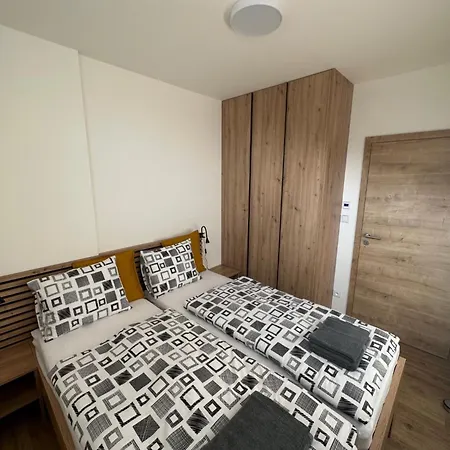 13ka Ground Oasis With Terrace By Interhome 아파트 Smržovka